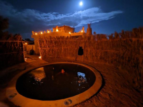 Friendo's House & Hot Spring